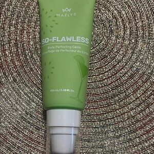 So-Flawless Body Perfecting Cream
